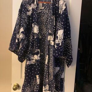 Authentic Vintage Women Kimono Jacket 100% cotton. Made/Japan. Size 58 Inch